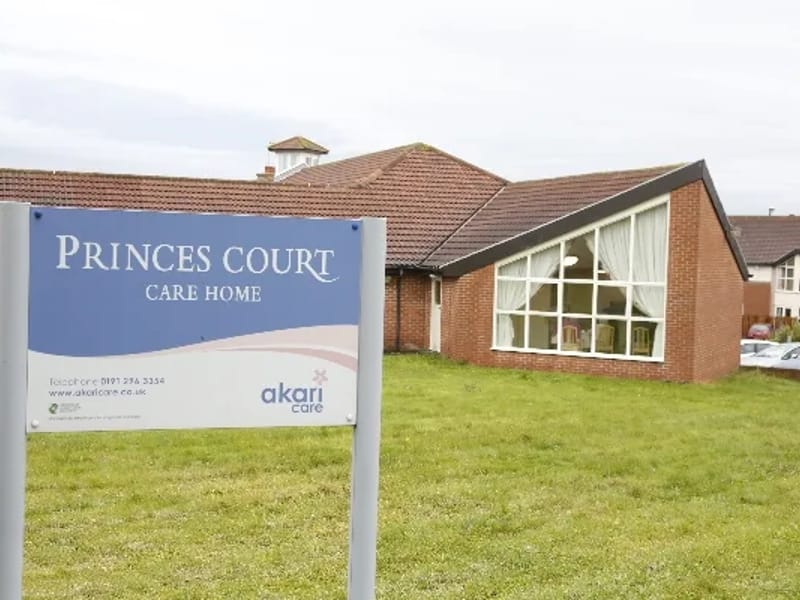 Princes Court - Nursing Home in North Shields, England photo 2