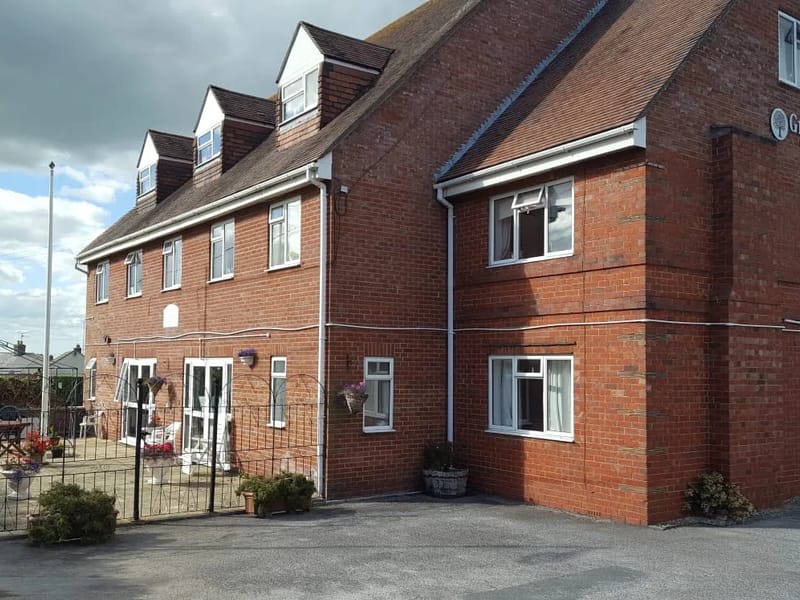 Grove Hill Care Home in Swindon, England photo 1