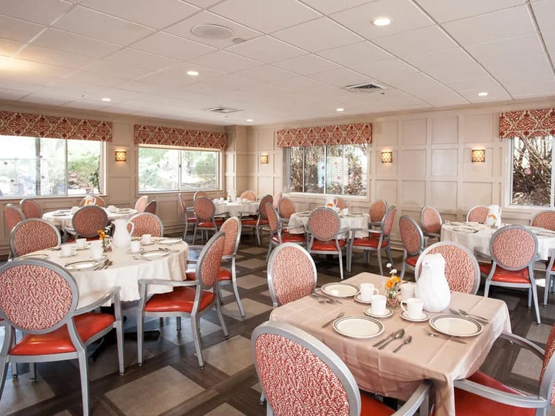 Amber Court Of Pelham Gardens - Assisted Living in Bronx, NY photo 1