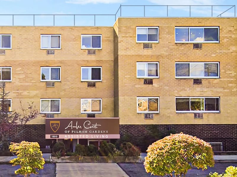 Amber Court Of Pelham Gardens - Assisted Living in Bronx, NY photo 3