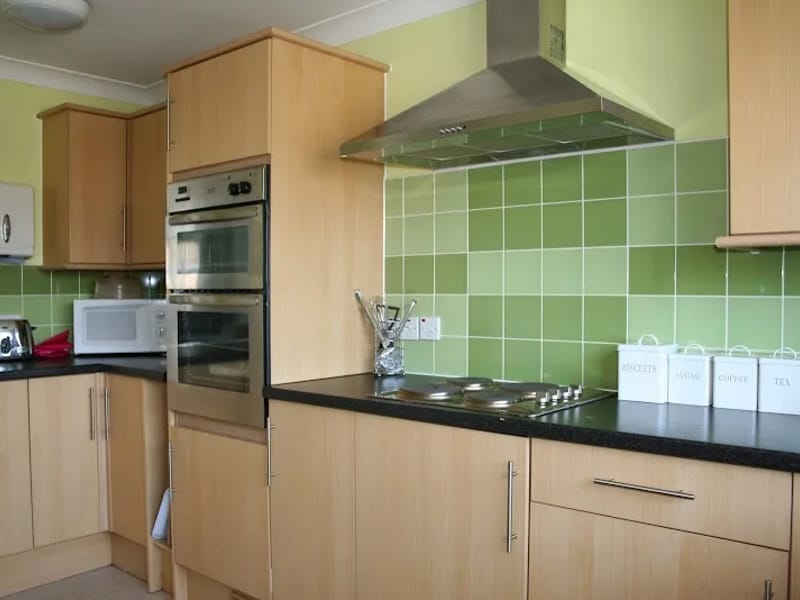 Outlook Care - Neave Crescent in Romford, England photo 6