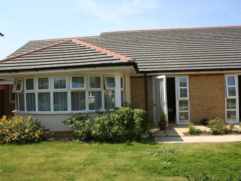 Outlook Care - Neave Crescent in Romford, England photo 3