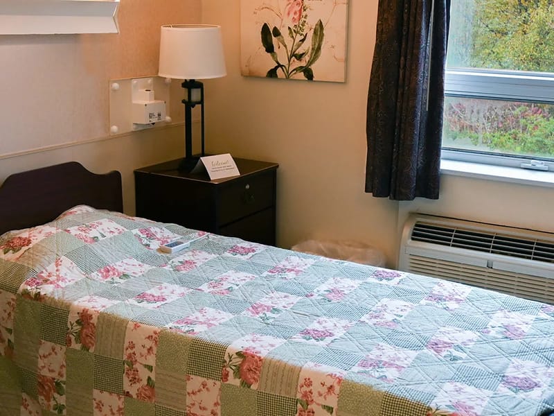 Abington Manor - Nursing Home in Clarks Summit, PA photo 2