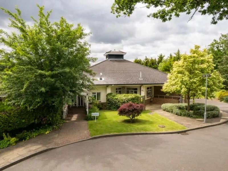 Allington Court Care Home - Assisted Living in St Albans, England photo 2
