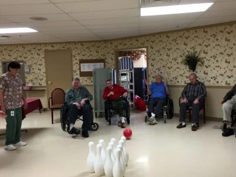 Ash Flat Healthcare and Rehabilitation Center - Nursing Home in Ash Flat, AR photo 2