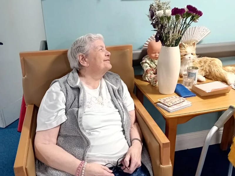 The Beeches - Assisted Living in Leatherhead, England photo 2