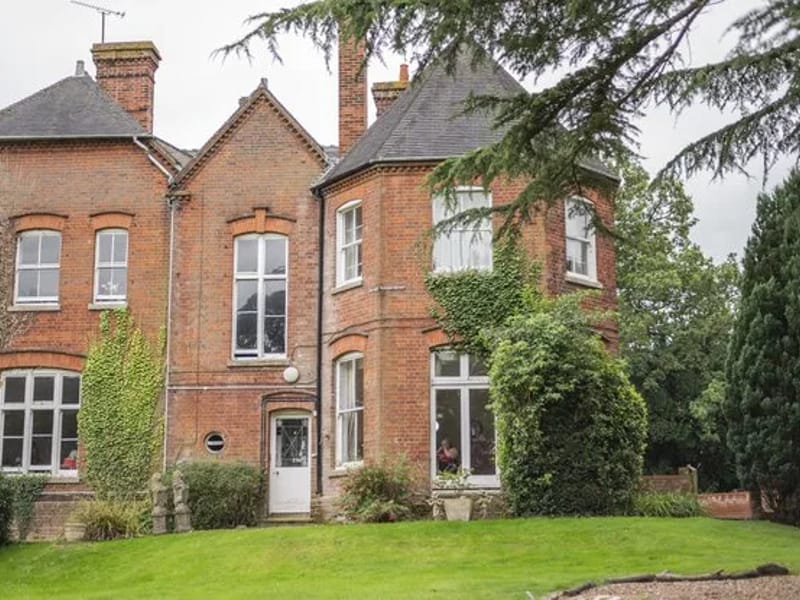 Halcyon Days - Assisted Living in Hitchin, England photo 3