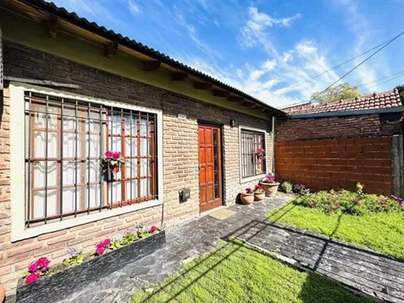 Residencia Geriatrica Hogar De Los Robles - Hogar de Ancianos in VILLA GOBERNADOR UDAONDO, BUENOS AIRES photo 3