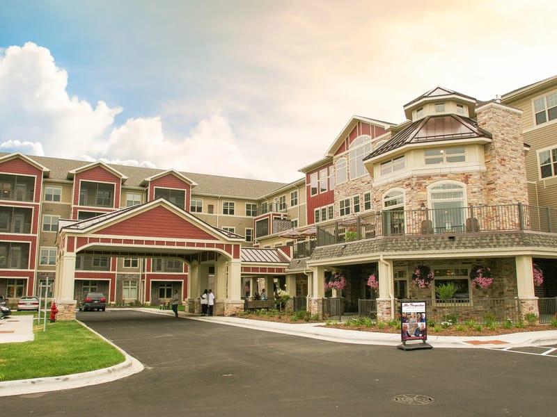 Dakota House - Assisted Living in Milwaukee, WI photo 2