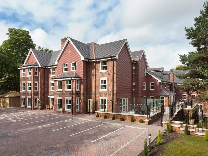St Brendans Residential Home in Luton, England photo 2