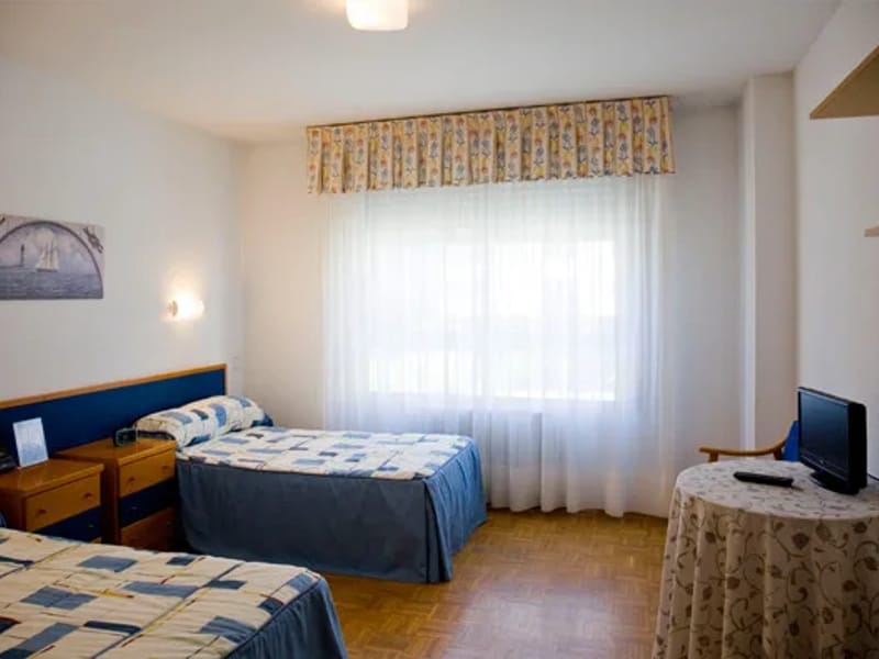 Hogar Residencia De Personas Mayores Doña Jimena - Hogar de Ancianos in Burgos, Castilla y León photo 1
