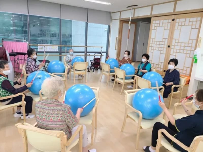 건강한노인재가복지센터 - 요양원 in 창원시, 경상남도 photo 1