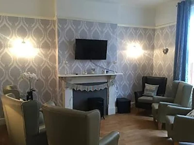 The Hamptons Retirement Home Ltd - Assisted Living in Walsall, England photo 2
