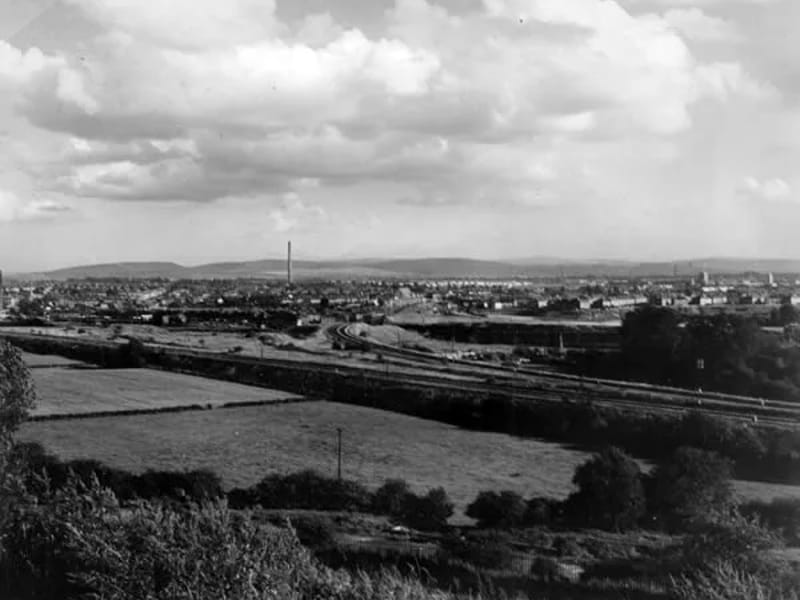 Heaton Vale in Stockport, England photo 2