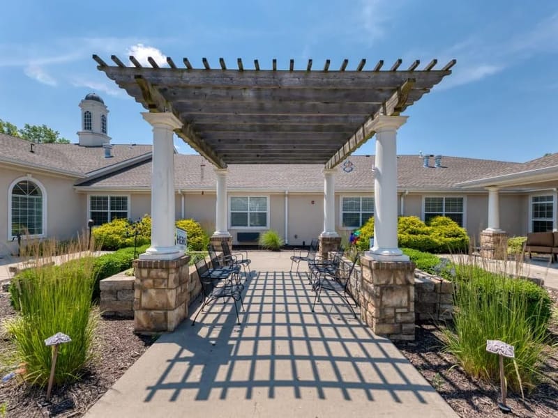 Addington Place Of Prairie Village - Assisted Living in Prairie Village, KS photo 2
