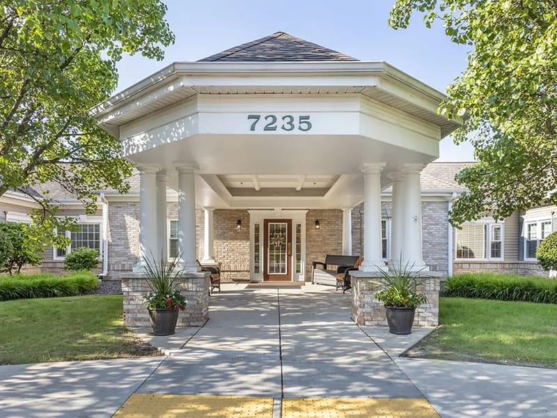 Brookdale Delta Mc (Mi) - Assisted Living in Lansing, MI photo 1