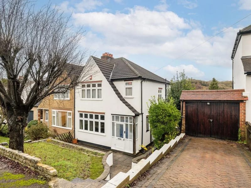 Hilltop House in Reading, England photo 3