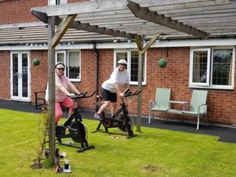 Haddon House Nursing Home - Nursing Home in Chesterfield, England photo 3