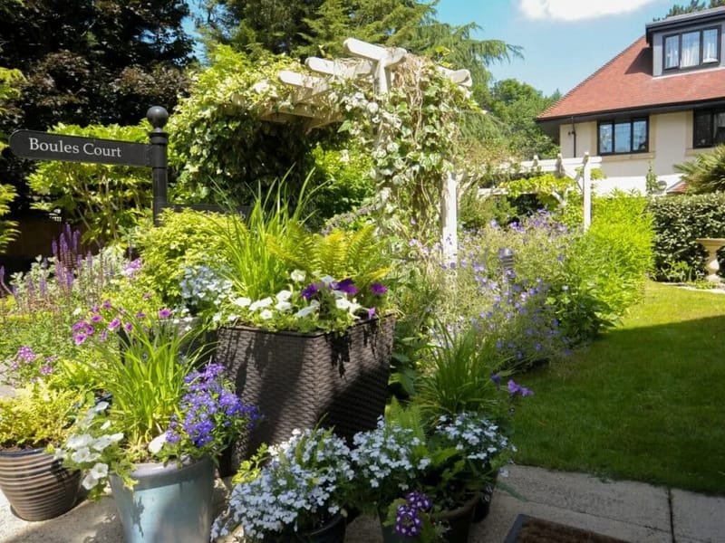 Hallmark Anya Court Luxury Care Home - Nursing Home in Rugby, England photo 3
