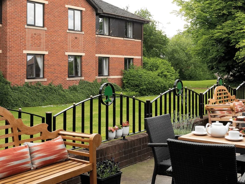 Kenyon Lodge in Manchester, England photo 2
