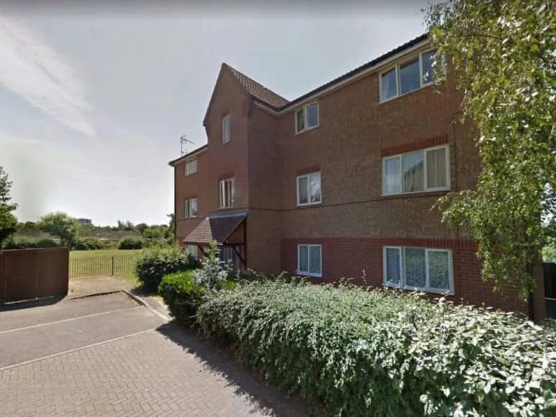 Montbazon Court - Assisted Living in Brentwood, England photo 1