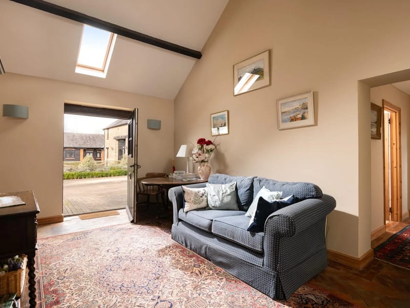 Spinney Lodge in Leicester, England photo 2