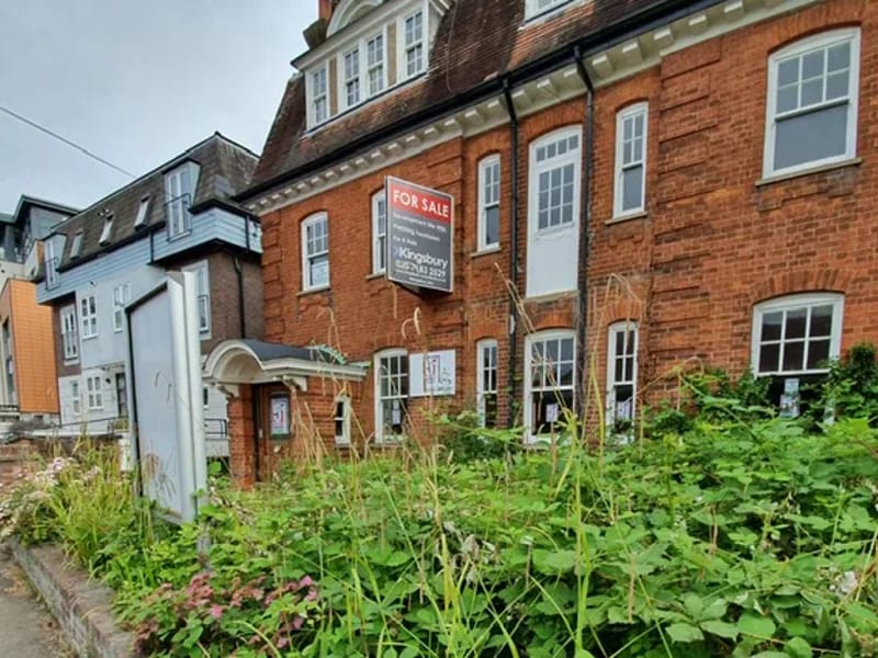 Avenues West Kent - Assisted Living in Tonbridge, England photo 2