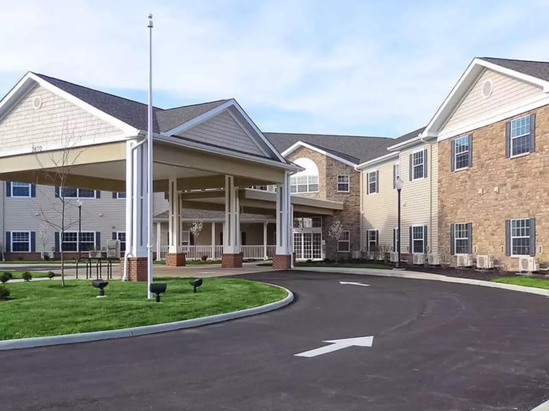 Danbury Senior Living - Assisted Living in Columbus, OH photo 2