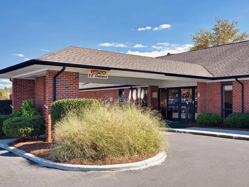 Magnolia Manor - Rock Hill — Nursing Home, Rock Hill, SC · photo 2