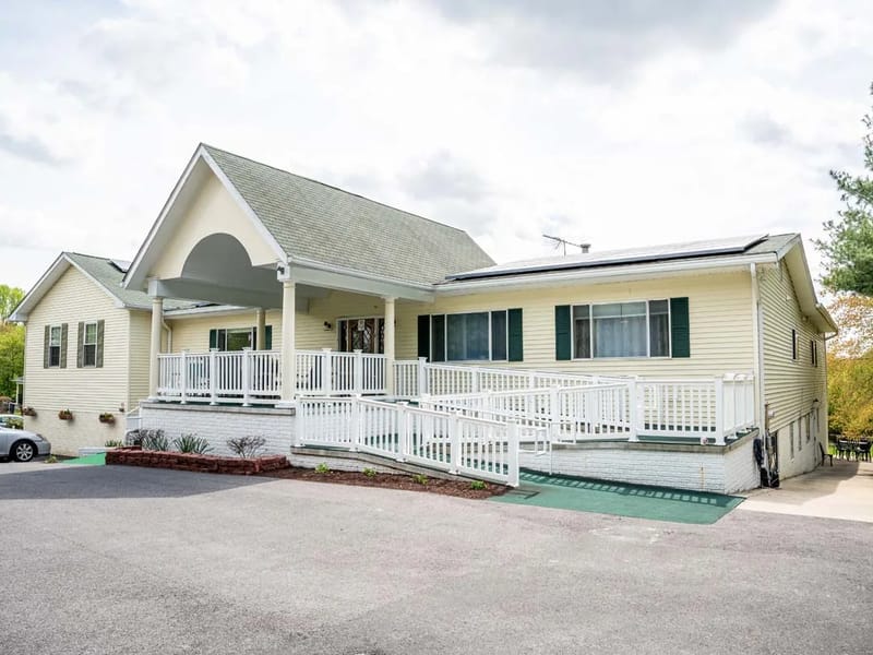 Alfred House I - Assisted Living in Rockville, MD photo 2