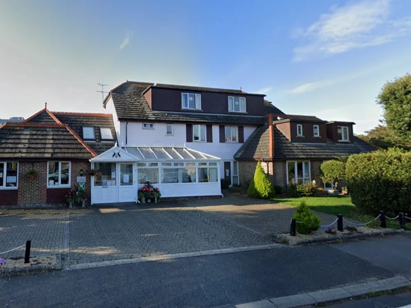 Oakland Court - Assisted Living in Bognor Regis, England photo 2