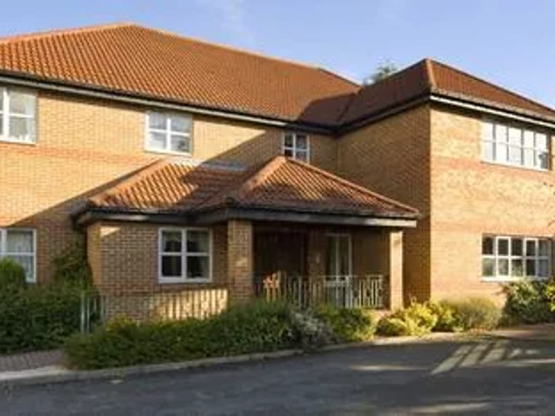 Lindisfarne CLS Residential - Assisted Living in Chester Le Street, England photo 1