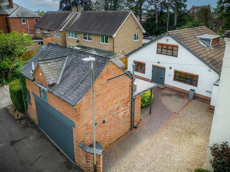 Pendene House in Leicester, England photo 3