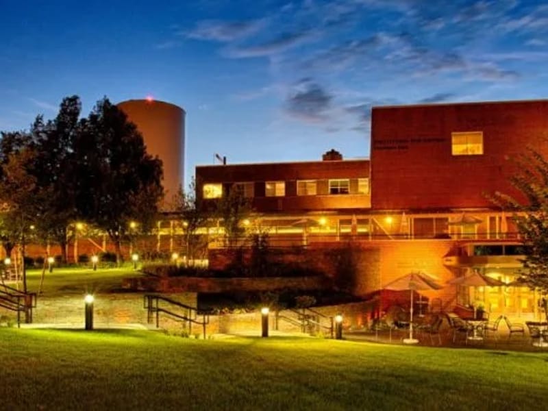 Anna Jaques Hospital - Hospital in Newburyport, MA photo 2