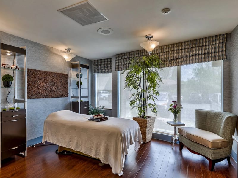 Carmel Hills Wellness & Rehabilitation - Nursing Home in Independence, MO photo 2