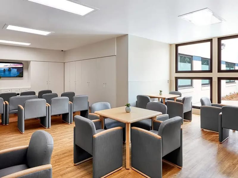 Canyon Ridge Hospital - Hospital in Chino, CA photo 3