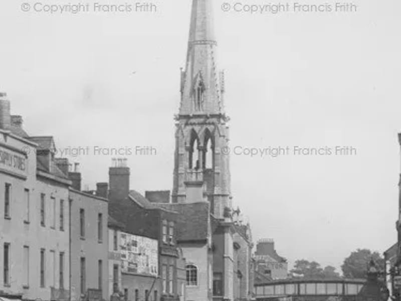 London Road in Gloucester, England photo 6