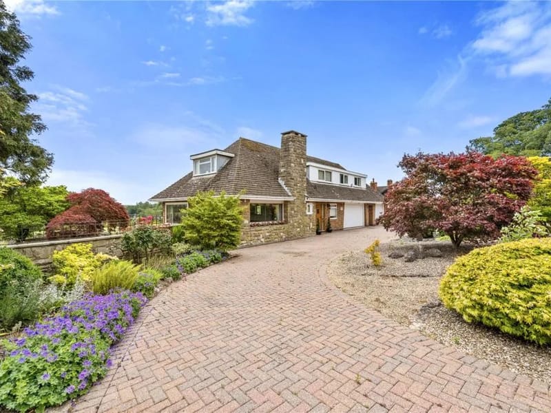 Newton Lodge - Assisted Living in Ryde, England photo 2