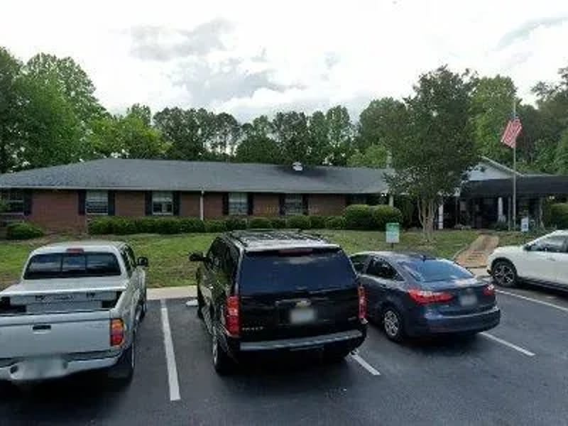 Bhm Pine Knoll Opco Inc - Nursing Home in Carrollton, GA photo 2