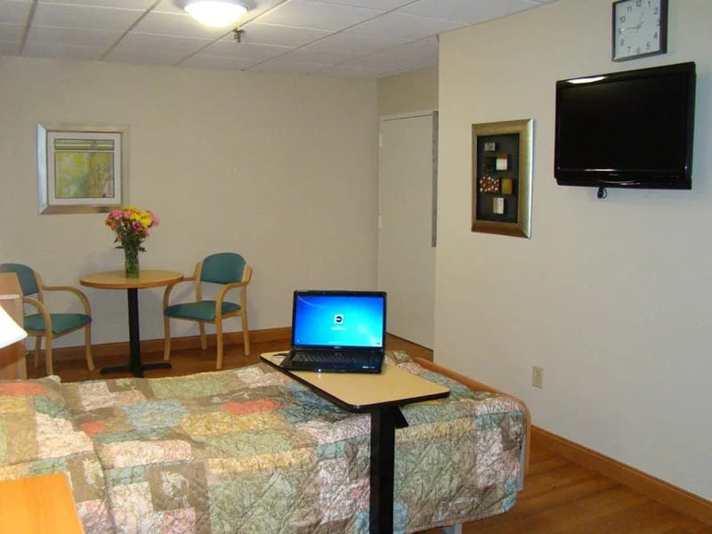 Apple Rehab West Haven - Assisted Living in West Haven, CT photo 2