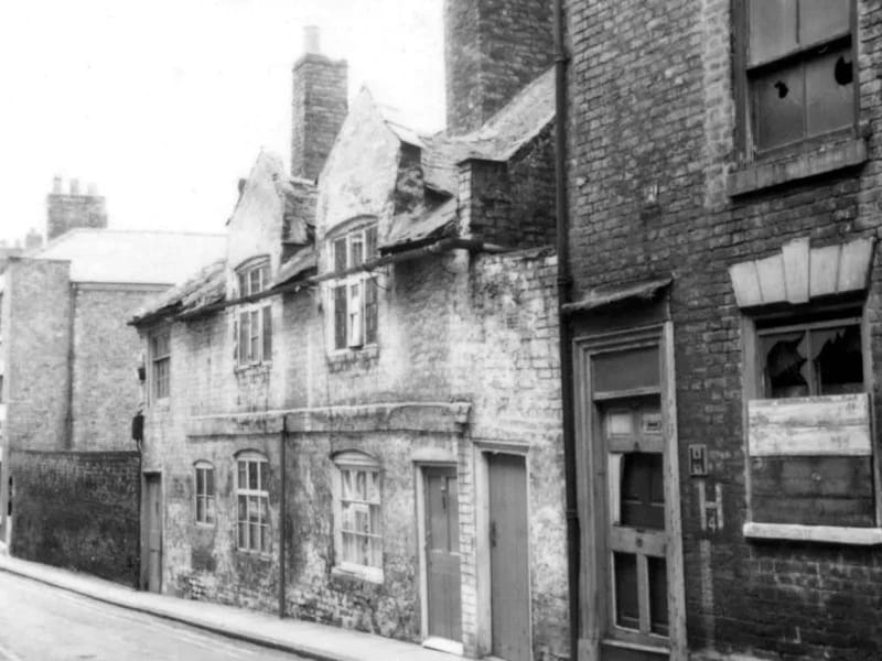 Kingscourt in Chester, England photo 5