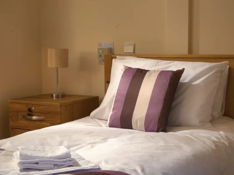 Larkland House - Nursing Home in Ascot, England photo 2