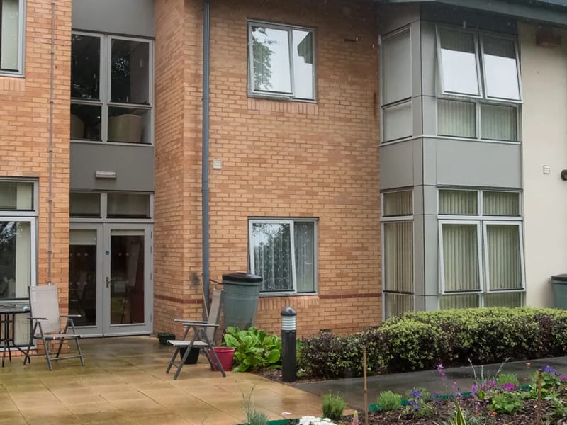 Summerfield Court in Leeds, England photo 3