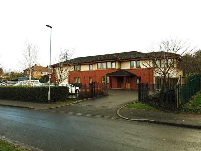 Summerfield Court in Leeds, England photo 1