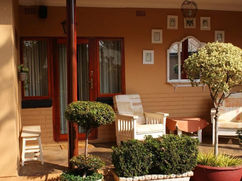 Hampton House - Assisted Living in Huddersfield, England photo 2