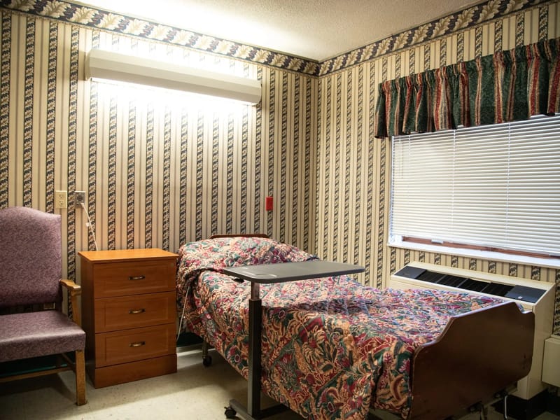 Autumn Lake Healthcare at Crystal Springs — Nursing Home, Elkins, WV · photo 2