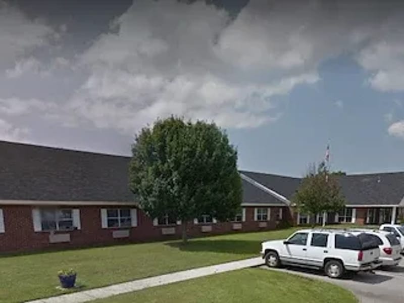 Nhc Healthcare, Sparta - Nursing Home in Sparta, TN photo 3