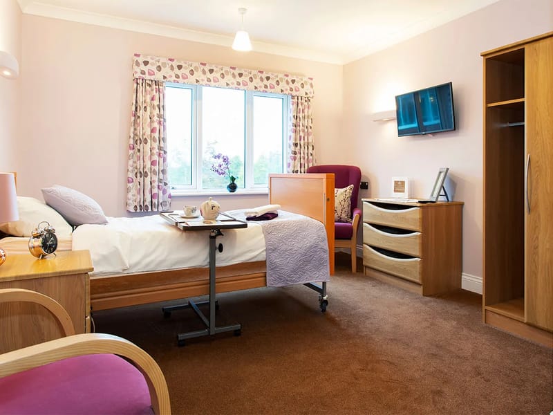 Ridgeway Rise - Nursing Home in Swindon, England photo 2