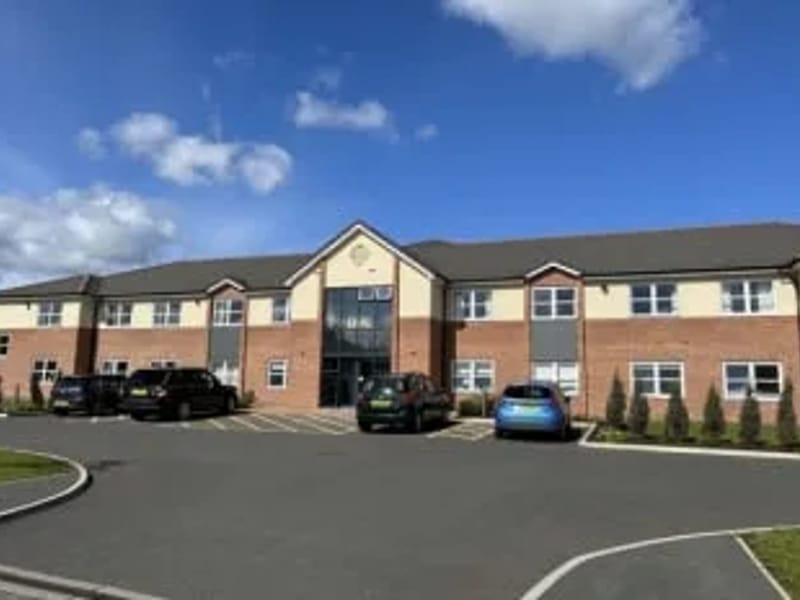 Lester Court - Assisted Living in Loughborough, England photo 2