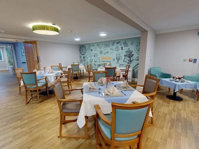 Jasmine Court - Assisted Living in Chorley, England photo 3